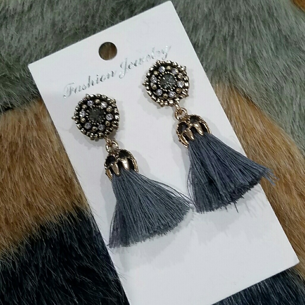 DONATING SOON 🎉 Grey Tassel Embellished Earrings